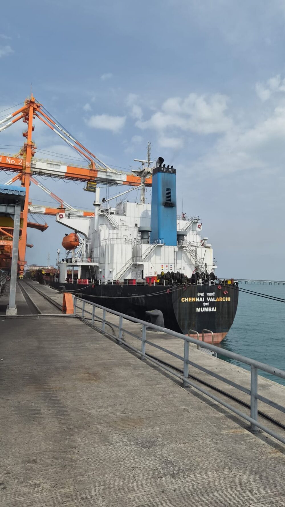 MV Chennai Valarchi bow