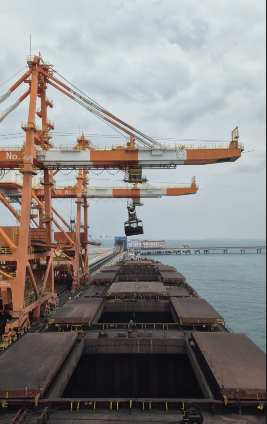 Bulk carrier loading at port